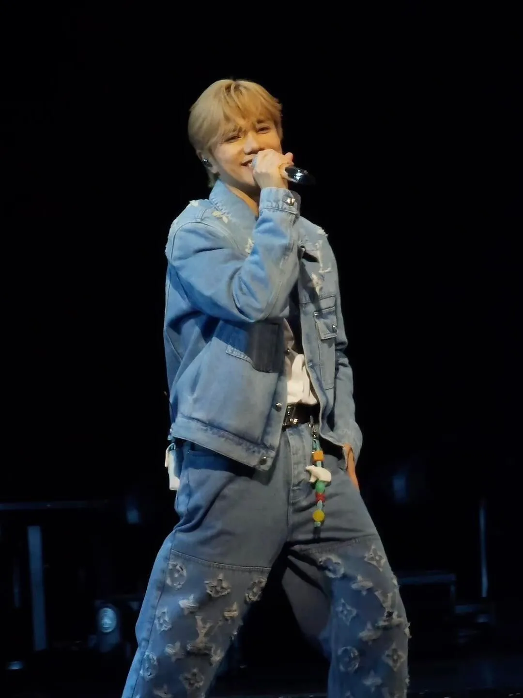 Louis Vuitton/Louis Vuitton washed ripped denim jacket